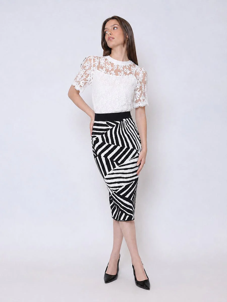 Contrast Zebra Print Back Slit Mini Knit Skirt - Image 2