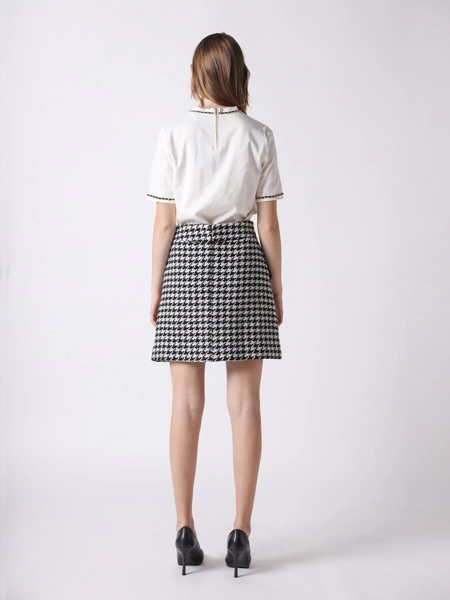 Embellished Chain Link Trim Short Sleeve Top - Image 4