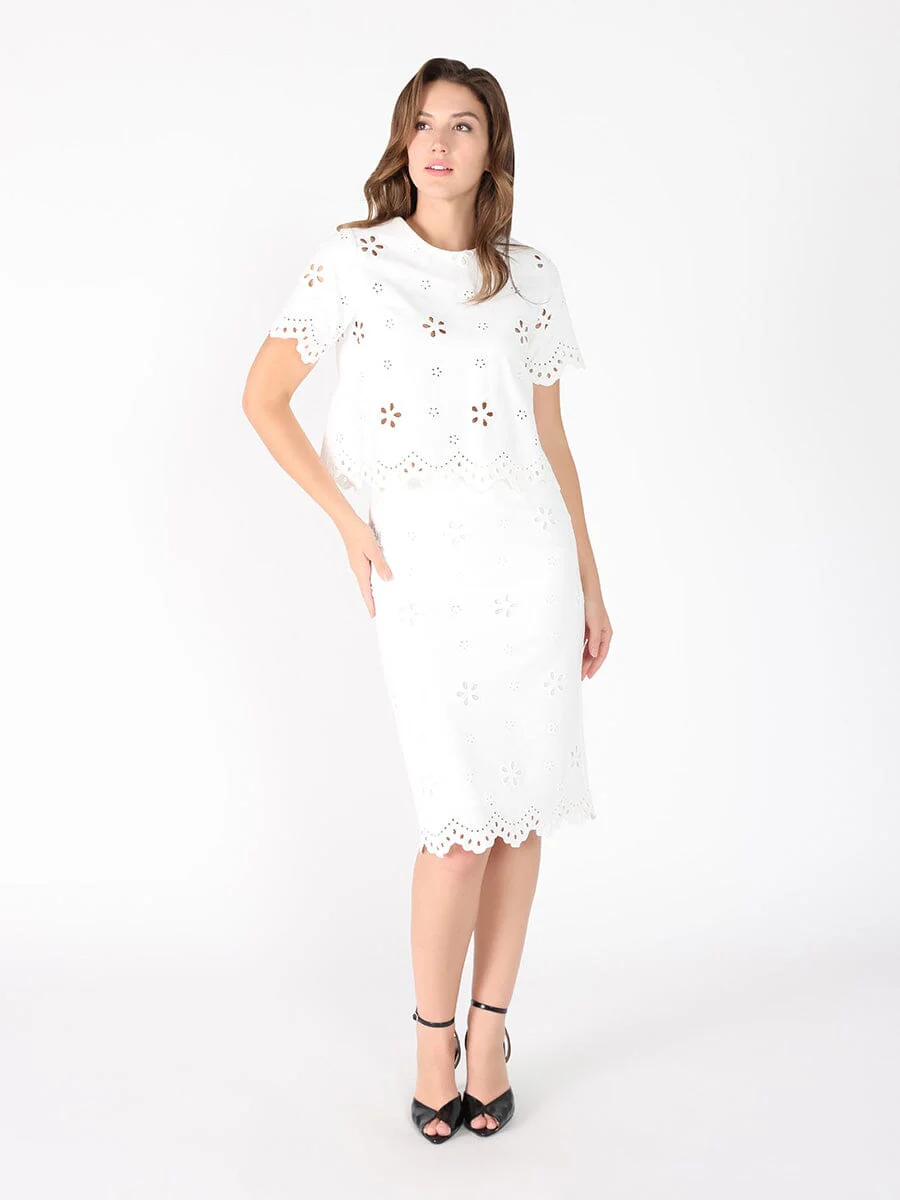 Embroidered eyelet crop top - Image 6