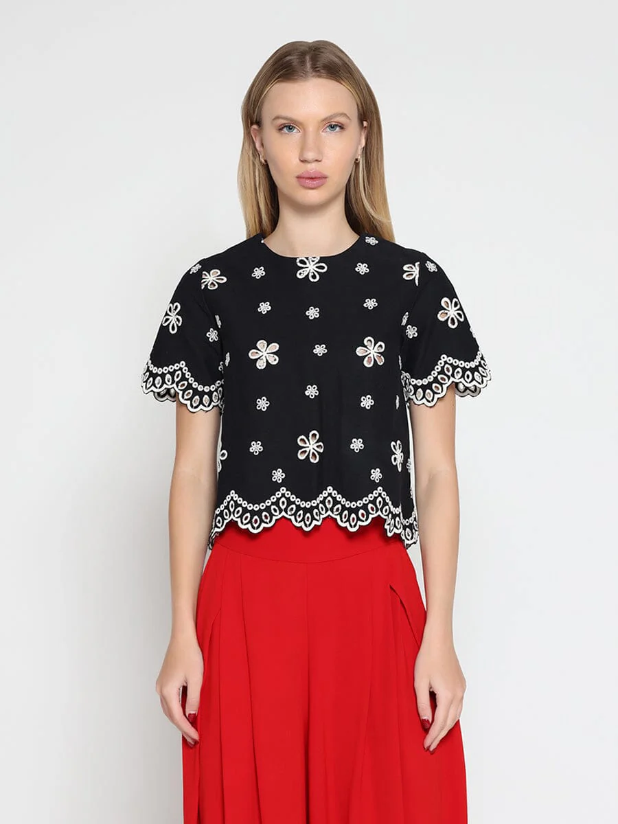 Embroidered eyelet crop top - Image 8