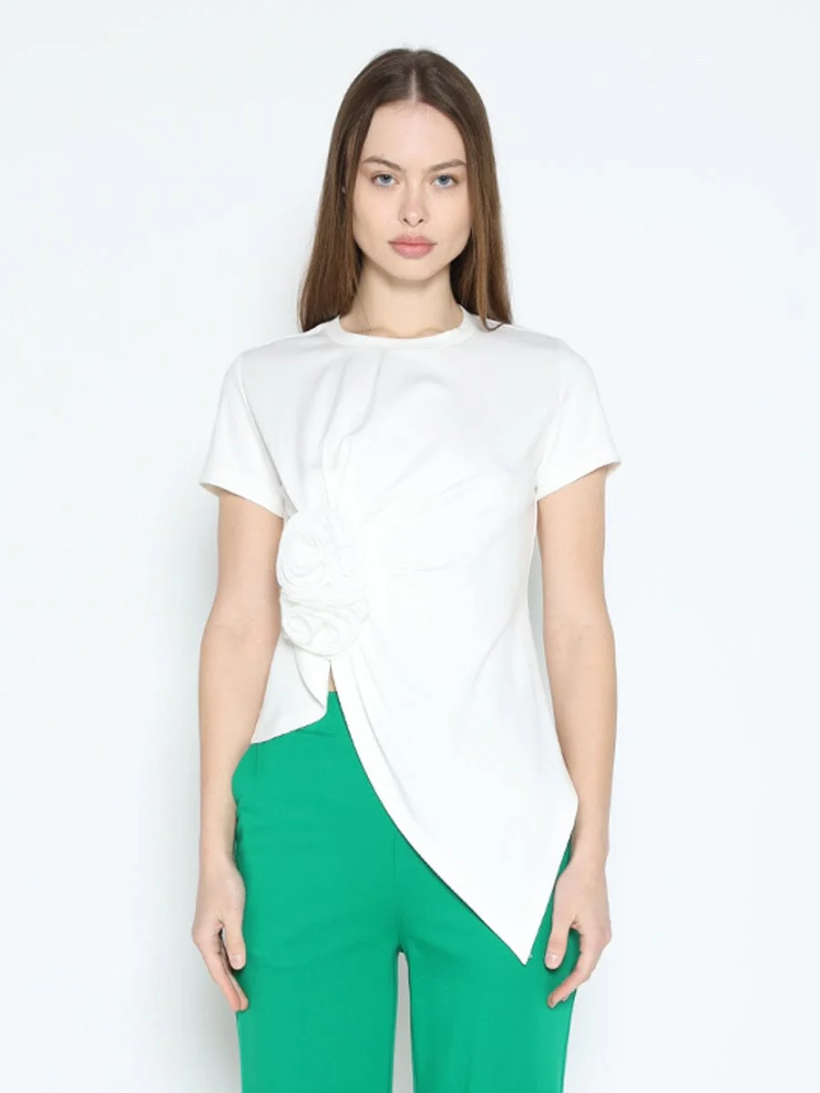 Sleeveless Flower Applique Sharp Asymmetrical Top - Image 5