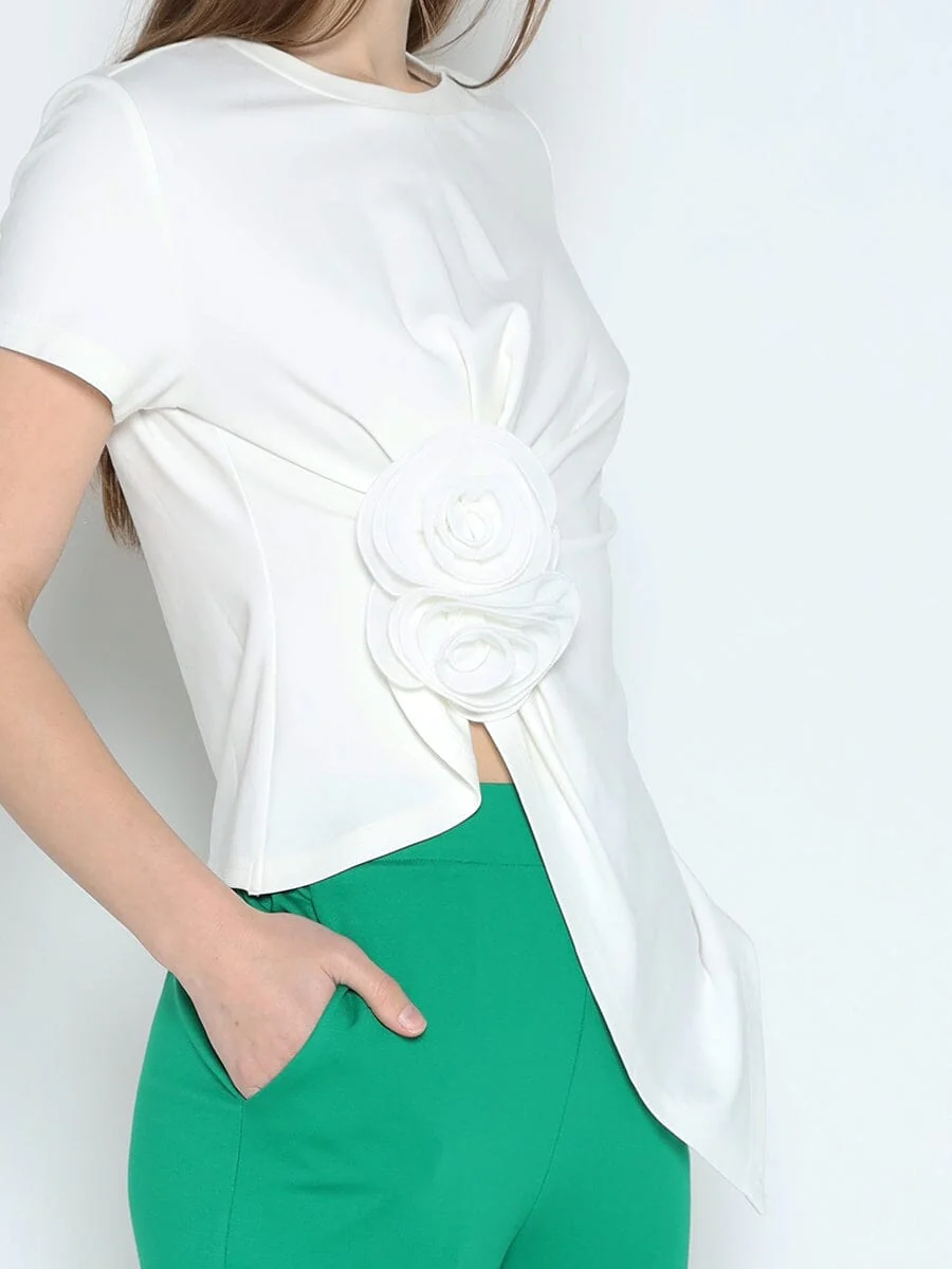 Sleeveless Flower Applique Sharp Asymmetrical Top - Image 7